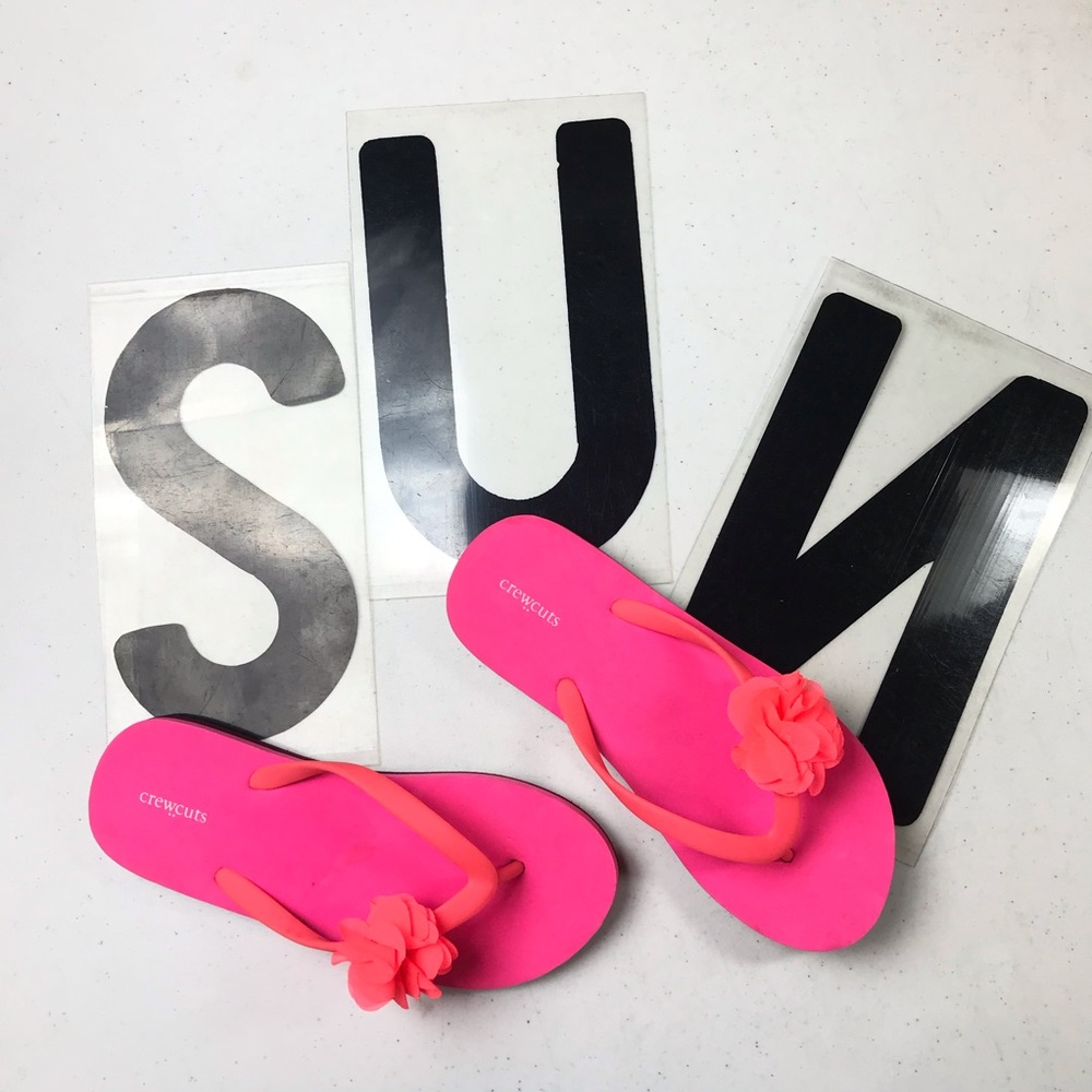 COPY - Crewcuts hot pink flip flop sandals w/ flowers